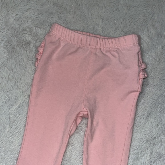 (3 for $10) old navy pink ruffle bum leggings - Picture 2 of 4